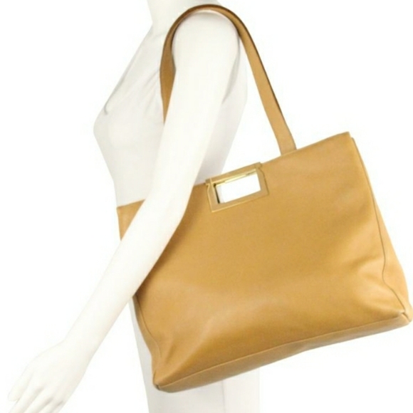 Salvatore Ferragamo Handbags - Salvatore Ferragamo 🚩FINAL PRICE SALE 🚩🚩